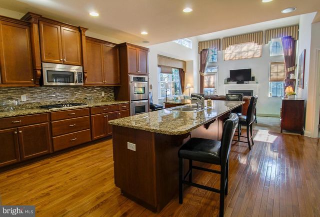 102 MERIDIAN BLVD, Bear, DE 19701