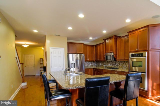 102 MERIDIAN BLVD, Bear, DE 19701