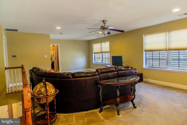 102 MERIDIAN BLVD, Bear, DE 19701