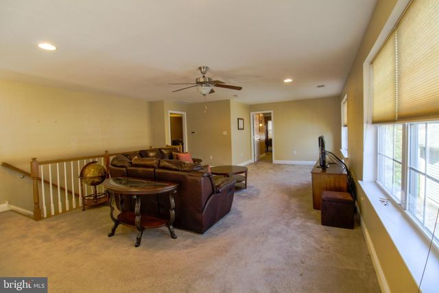 102 MERIDIAN BLVD, Bear, DE 19701