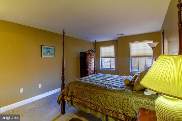 102 MERIDIAN BLVD, Bear, DE 19701