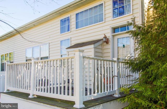 102 MERIDIAN BLVD, Bear, DE 19701