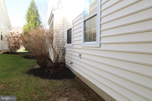 102 MERIDIAN BLVD, Bear, DE 19701