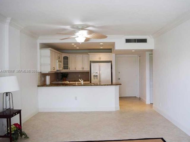 100 Edgewater Drive 344, Coral Gables, FL 33133