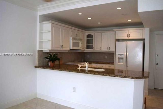 100 Edgewater Drive 344, Coral Gables, FL 33133