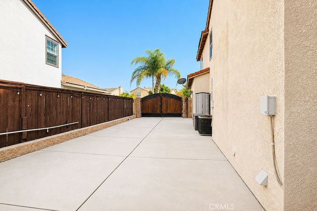 27744 Crestknoll Court, Murrieta, CA 92563