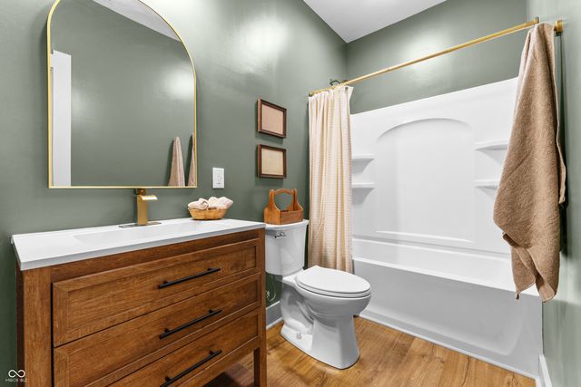 599 E Adams Street, Franklin, IN 46131