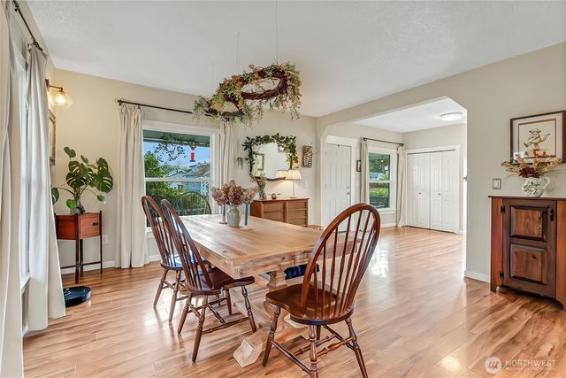 1117 S 61st Street, Tacoma, WA 98408