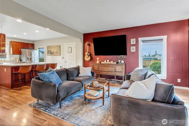 1117 S 61st Street, Tacoma, WA 98408