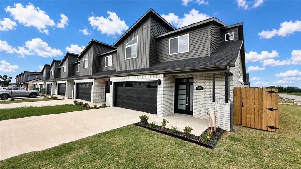 491 Azurite Road, Centerton, AR 72719