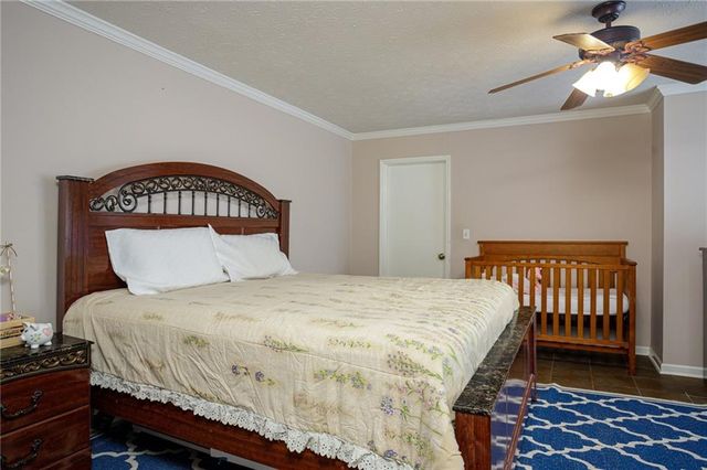 812 Steeple Chase Drive, Lawrenceville, GA 30044