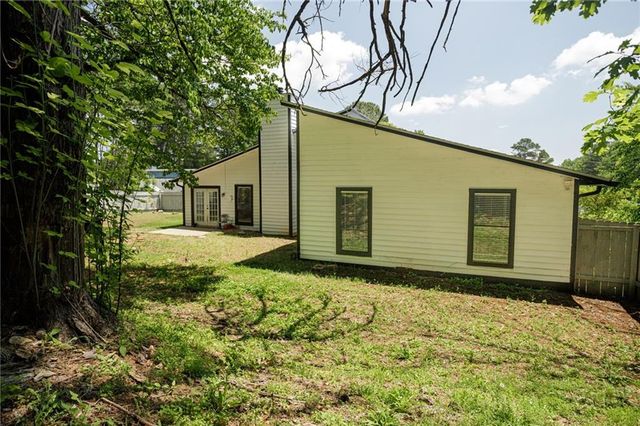 812 Steeple Chase Drive, Lawrenceville, GA 30044