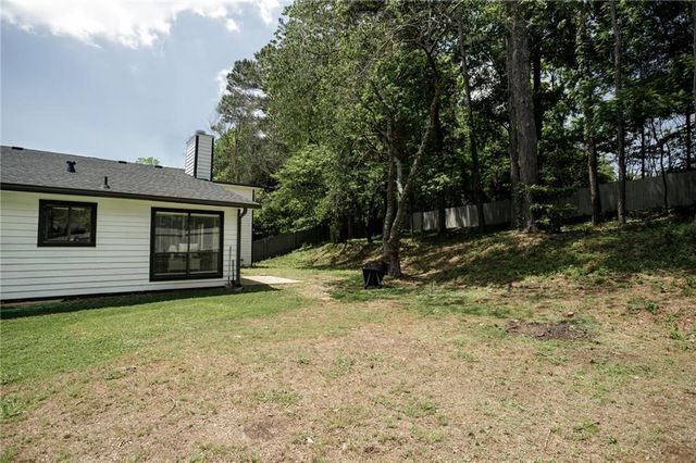 812 Steeple Chase Drive, Lawrenceville, GA 30044