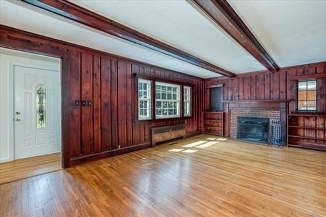 3 Oakhill Ave, Foxboro, MA 02035