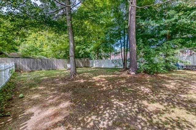 3 Oakhill Ave, Foxboro, MA 02035