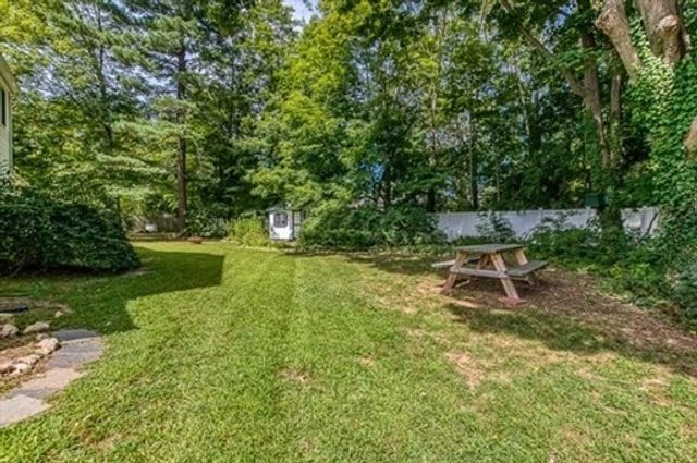 3 Oakhill Ave, Foxboro, MA 02035