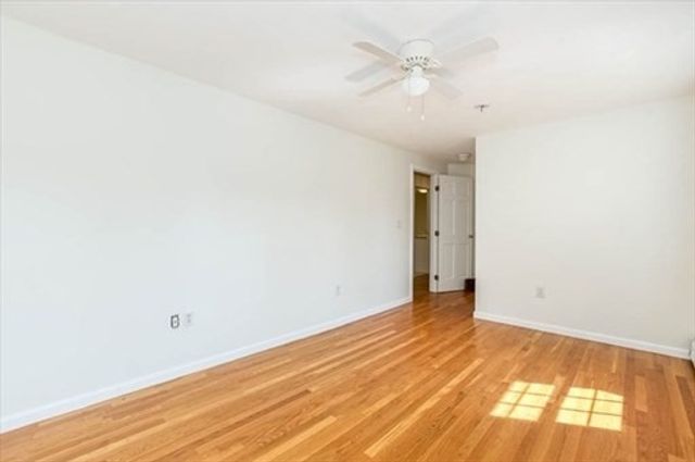 3 Oakhill Ave, Foxboro, MA 02035