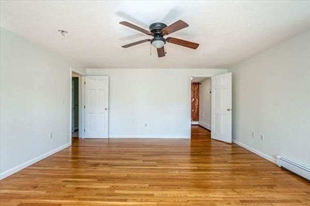 3 Oakhill Ave, Foxboro, MA 02035