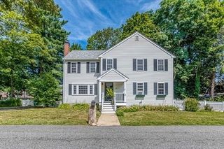 3 Oakhill Ave, Foxboro, MA 02035