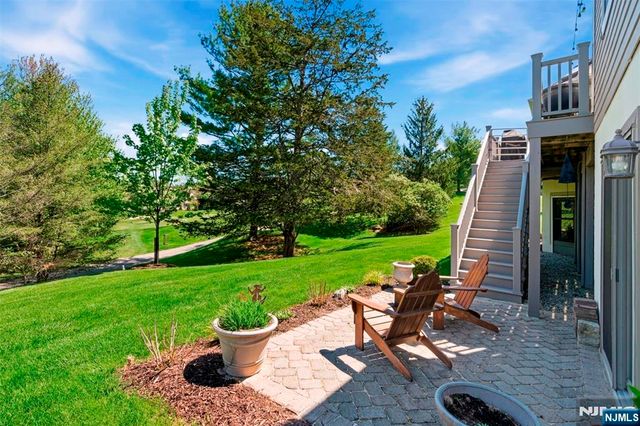 14 Wentworth Court, Hamburg, NJ 07419