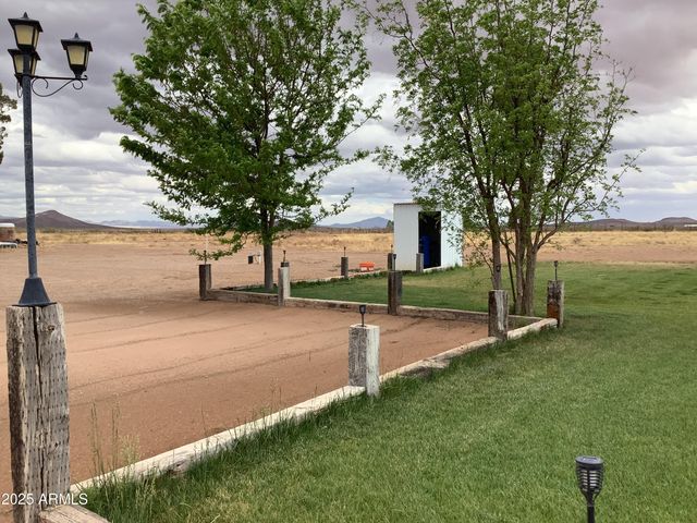 3607 E MULE DEER Road, Pearce, AZ 85625