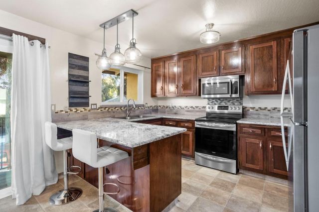 1124 Rex Road, Hayward, CA 94541