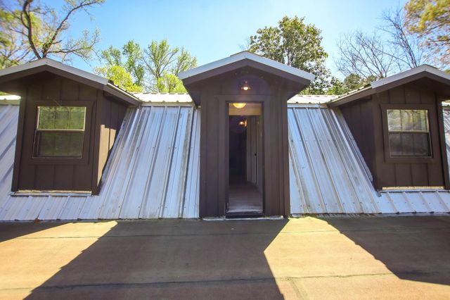 160 Dailey Road, Crockett, TX 75835