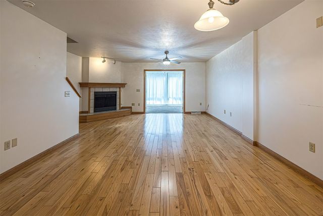 4131 WOOD HILLS Drive, Erie, PA 16502