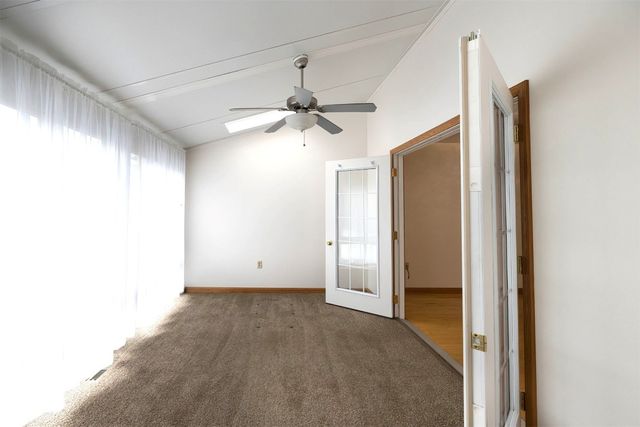 4131 WOOD HILLS Drive, Erie, PA 16502