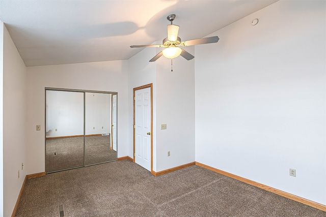 4131 WOOD HILLS Drive, Erie, PA 16502