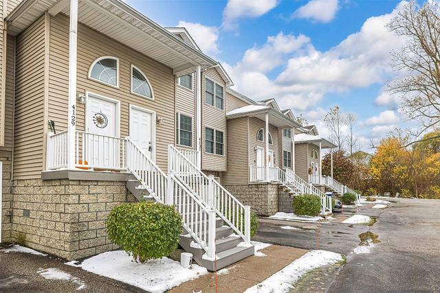 4131 WOOD HILLS Drive, Erie, PA 16502