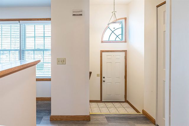 4131 WOOD HILLS Drive, Erie, PA 16502