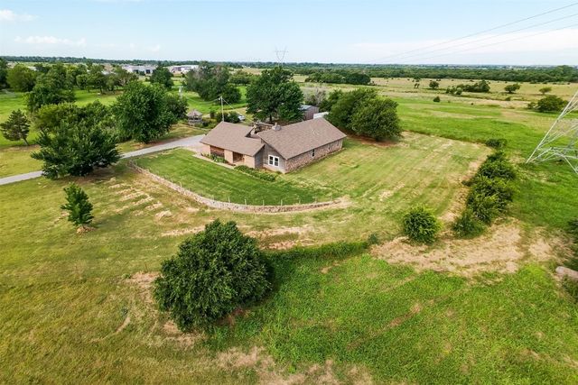12017 N Morgan Road, Yukon, OK 73099