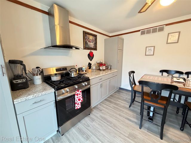 11200 Polk Street, Taylor, MI 48180