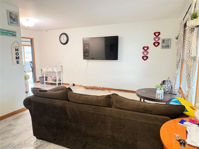 11200 Polk Street, Taylor, MI 48180