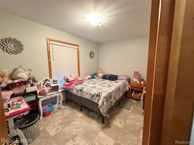 11200 Polk Street, Taylor, MI 48180