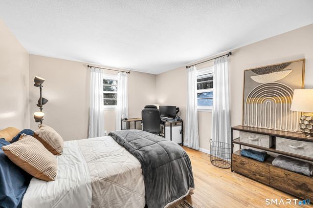 9 Hale Road, Enfield, CT 06082