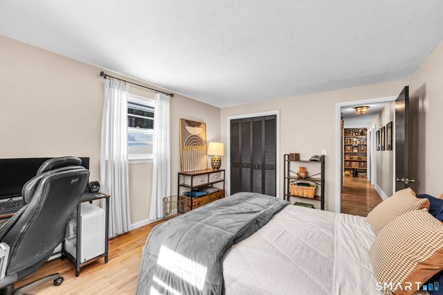 9 Hale Road, Enfield, CT 06082