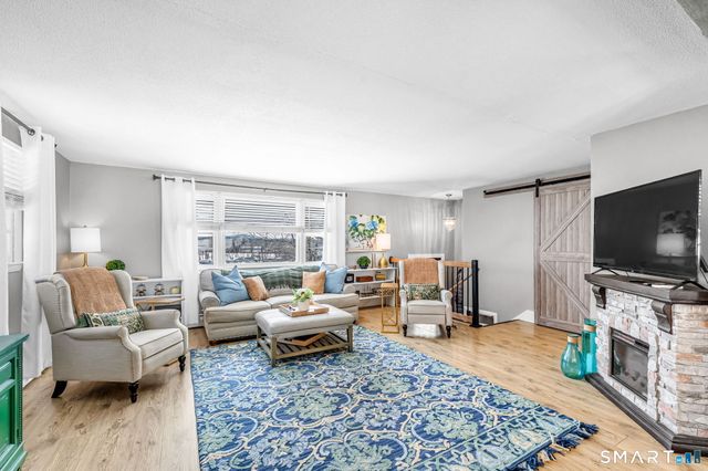 9 Hale Road, Enfield, CT 06082