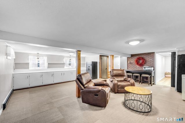 9 Hale Road, Enfield, CT 06082