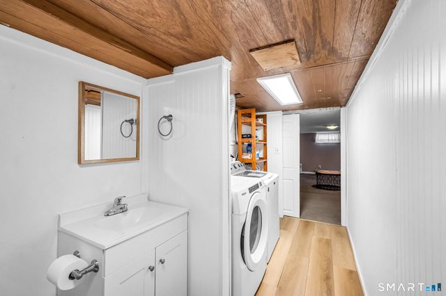 9 Hale Road, Enfield, CT 06082