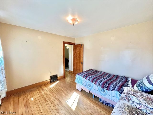 716 Grove Street, Conneaut, OH 44030