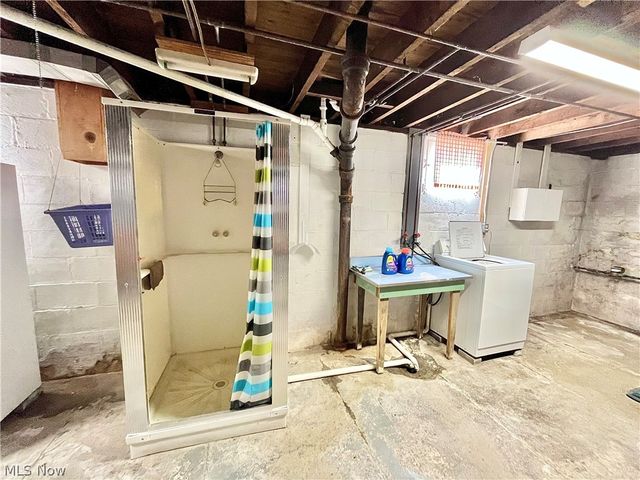 716 Grove Street, Conneaut, OH 44030