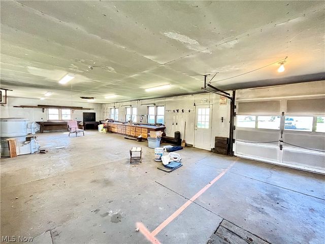 716 Grove Street, Conneaut, OH 44030