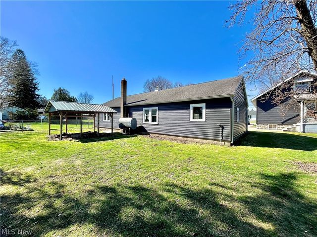 716 Grove Street, Conneaut, OH 44030