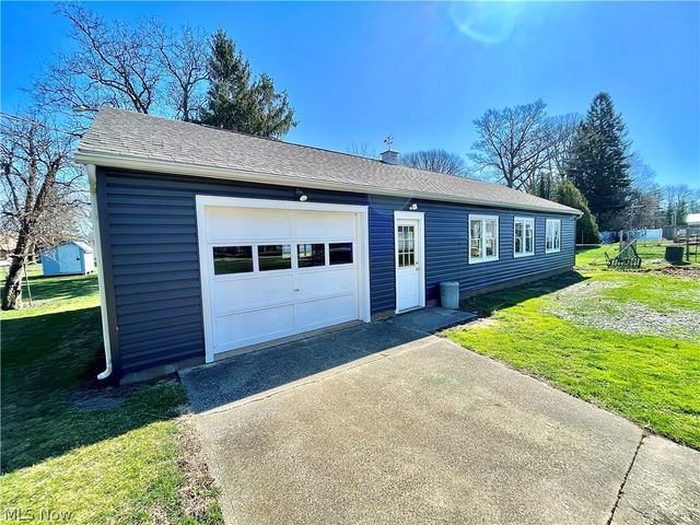 716 Grove Street, Conneaut, OH 44030