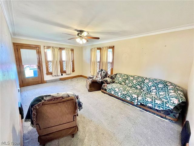 716 Grove Street, Conneaut, OH 44030