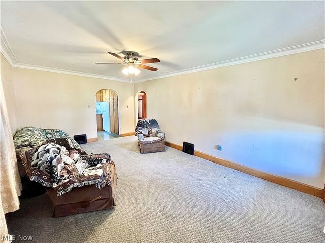 716 Grove Street, Conneaut, OH 44030