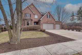 1061 Sean Circle, Darien, IL 60561