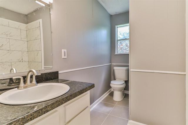 20 W Oakridge Drive, Point Blank, TX 77364